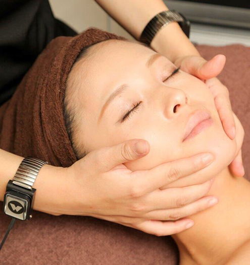 WINBACK BEAUTY - 革新的技術 ラジオ波施術機器 WINBACK BEAUTY - 革新的技術 ラジオ波施術機器